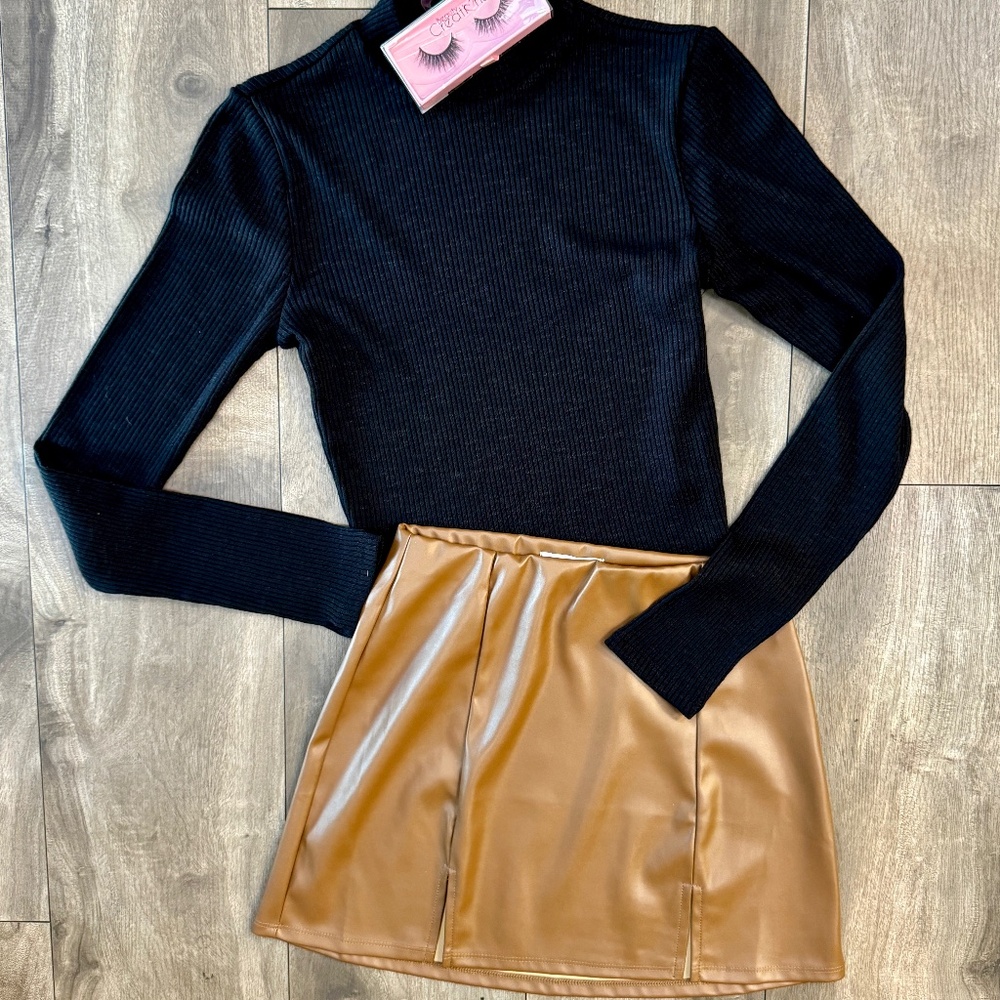 mini skirt